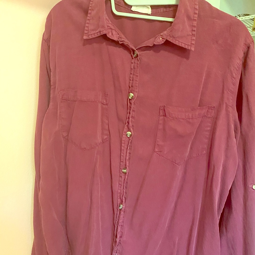 Button collard shirt
